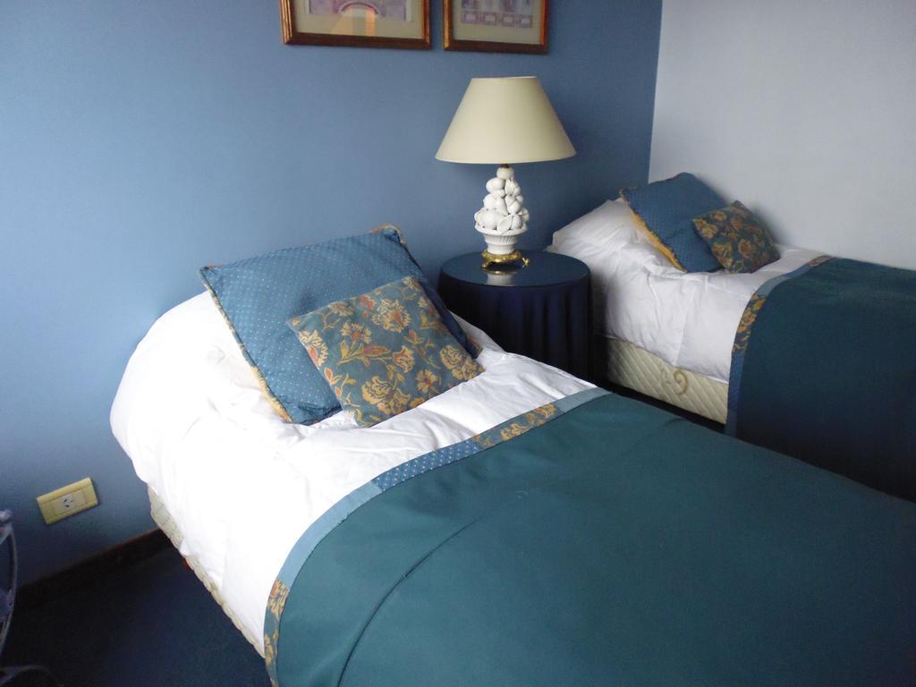 Hosteria Residencia Linares Ushuaia Room photo