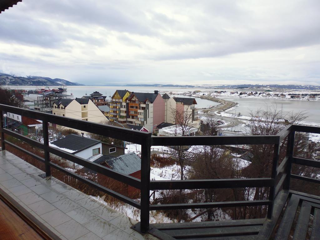 Hosteria Residencia Linares Ushuaia Exterior photo
